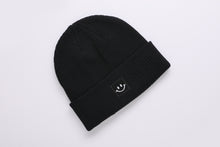 Laden Sie das Bild in den Galerie-Viewer, Cotton Beanie Happy black