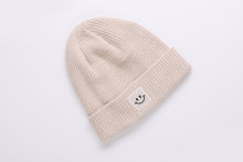 Laden Sie das Bild in den Galerie-Viewer, Cotton Beanie Happy off white