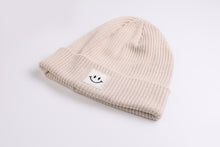 Laden Sie das Bild in den Galerie-Viewer, Cotton Beanie Happy off white