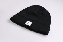 Laden Sie das Bild in den Galerie-Viewer, Thinsulate Beanie Happy black