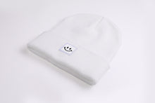 Laden Sie das Bild in den Galerie-Viewer, Cuffed Beanie Happy white