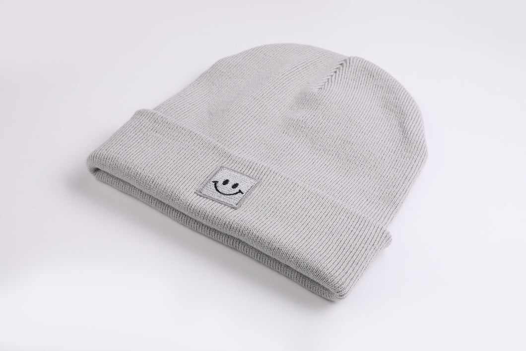 Cuffed Beanie Happy light grey