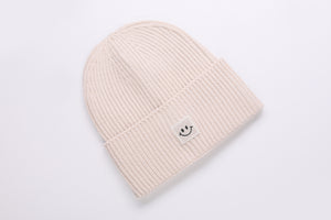 Oversized Strickoptik Beanie Happy off white