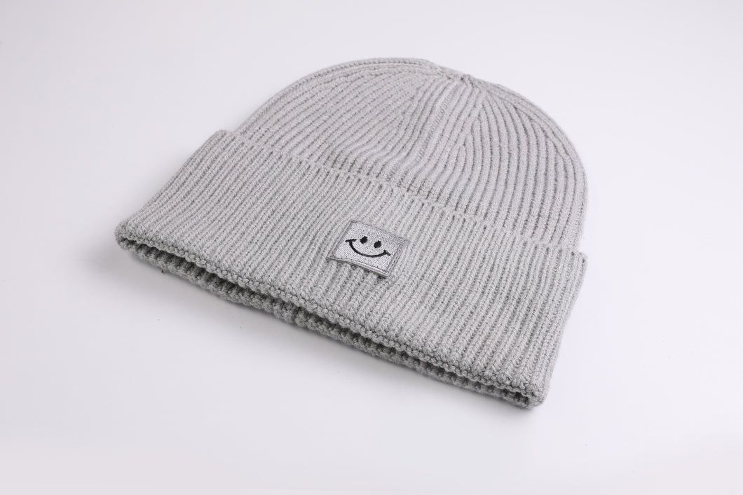 Oversized Strickoptik Beanie Happy grey