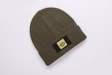 Laden Sie das Bild in den Galerie-Viewer, Patch Beanie Happy gold khaki