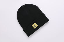 Laden Sie das Bild in den Galerie-Viewer, Cuffed Beanie Happy Gold black