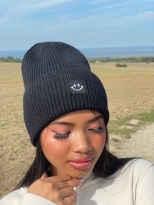 Oversized Strickoptik Beanie Happy black