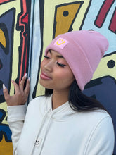 Laden Sie das Bild in den Galerie-Viewer, Cuffed Beanie Crazy rosa