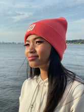Laden Sie das Bild in den Galerie-Viewer, Cuffed Beanie Happy coral