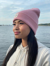 Laden Sie das Bild in den Galerie-Viewer, Cuffed Beanie Happy rosa