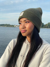 Laden Sie das Bild in den Galerie-Viewer, Cuffed Beanie Happy khaki